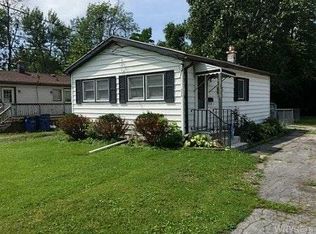 626 Longmeadow Rd, Amherst, NY 14226