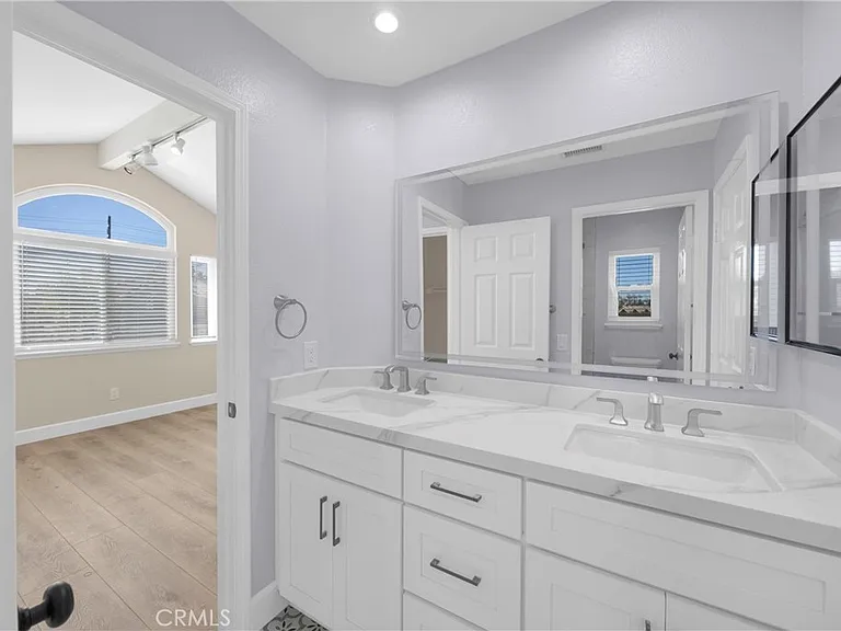 5700 Scotch Pine Rdg — Photo 26