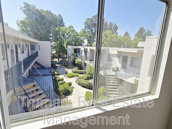 5th image of 345 E Tujunga Ave APT P