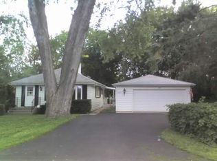 36821 N Stanton Point Rd, Ingleside, IL 60041