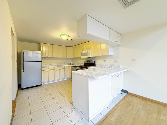 5th image of 371 Madison St APT 213