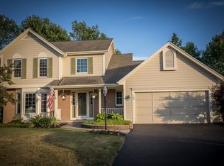 105 E Pointe, Fairport, NY 14450
