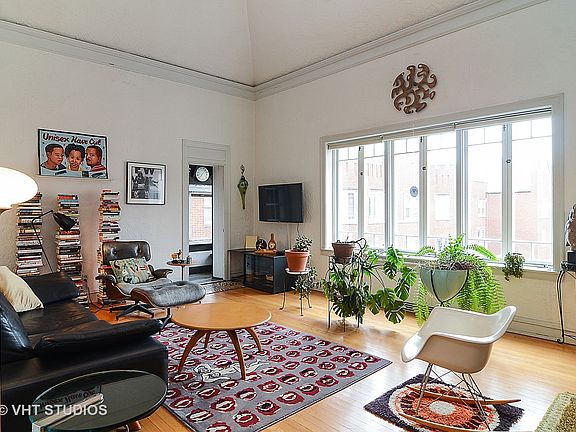 4th image of 2450 W Estes Ave #3
