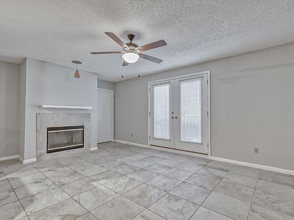 5th image of 13715 RICHMOND PARK Drive #201