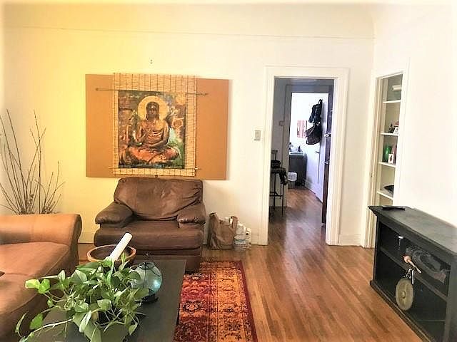 2nd image of 241 S Catalina St APT 3