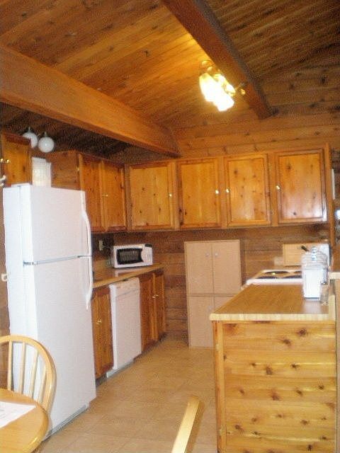 2nd image of 533 Ski Village Dr