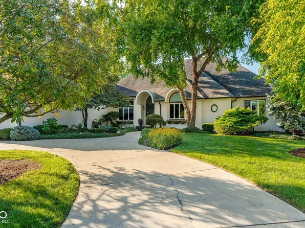 9919 Summerlakes Dr, Carmel, IN 46032