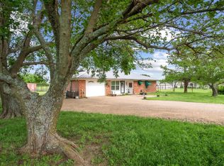1033 Bradley Dr, Azle, TX 76020