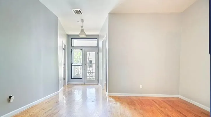 Rented by Brooklyn High Rise LLC | media 2