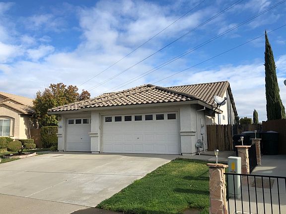 3rd image of 9208 Heathfield Way