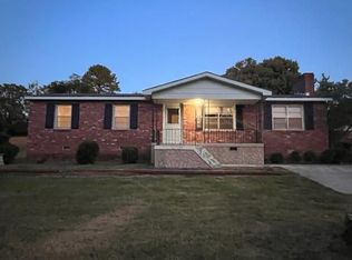 107 Weston Dr, Fayetteville, GA 30215