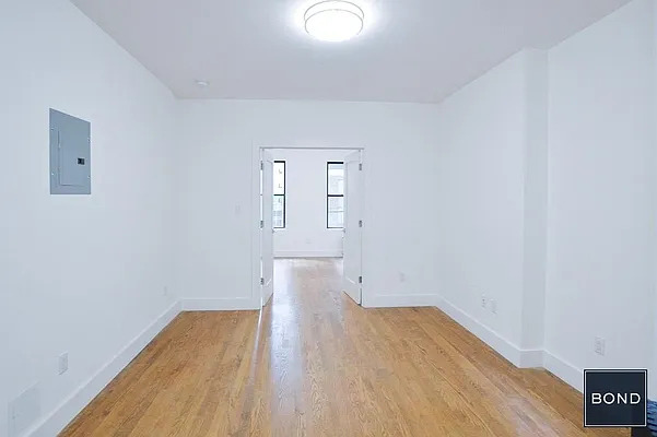 Rented by Bond New York | media 14