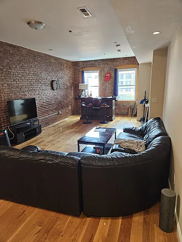 256 Friend St #5 Photo 1