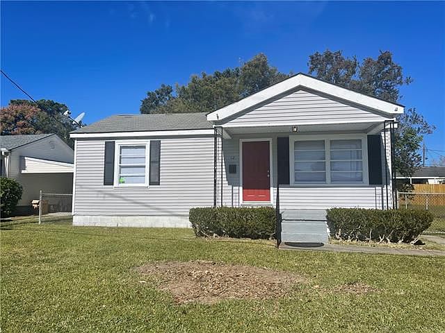 1st image of 12 Vivian Ct