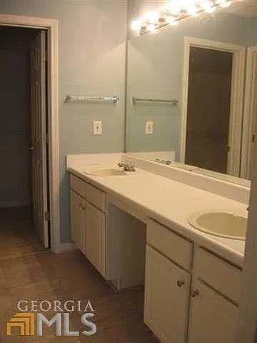 400 Wittenridge Ct — Photo 14