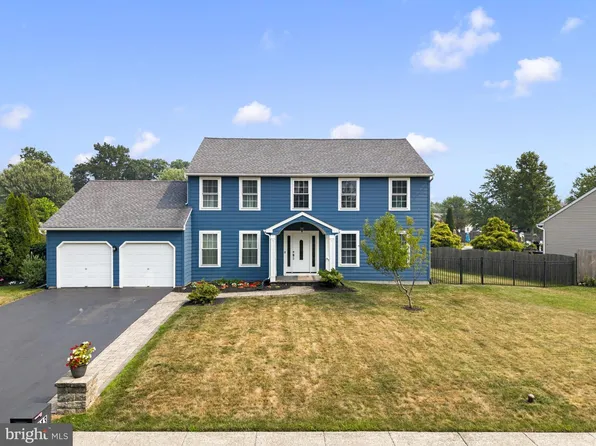 113 Greenfield Ln, Warrington, PA 18976