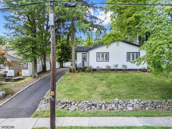 137 Myrtle Ave, Allendale Boro, NJ 07401