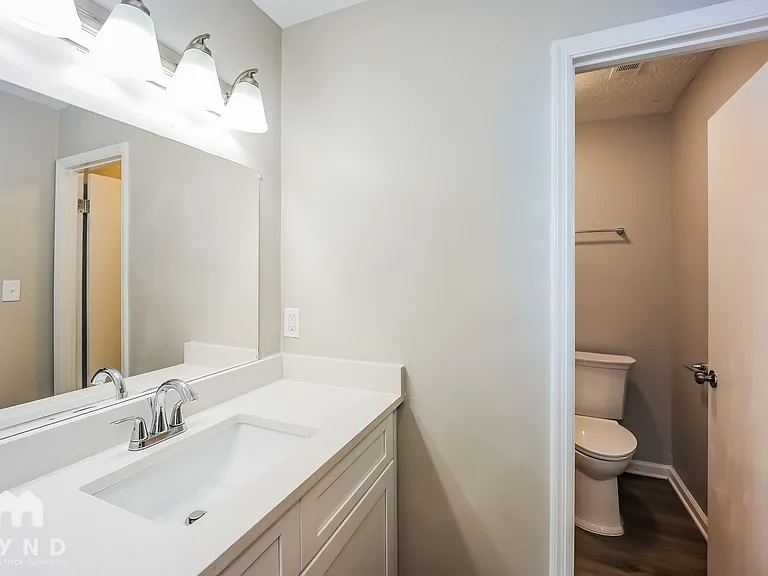 4355 Valley Brook Ln — Photo 11