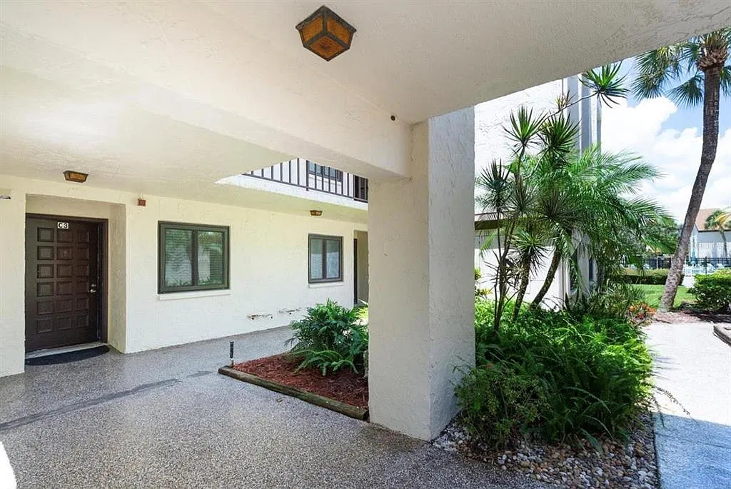 1 bed, 1.0 bath, 682 sqft, $1,750 — Photo 3
