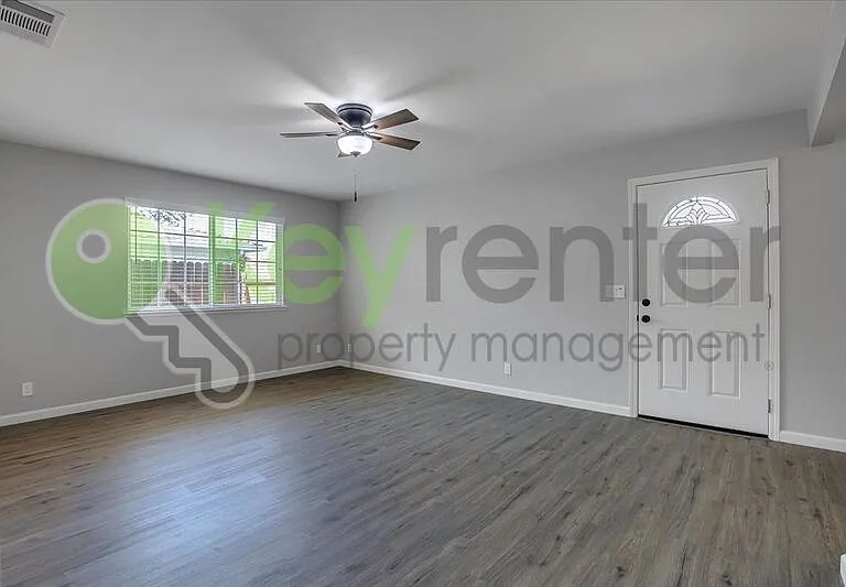 8256 Manhart Way — Photo 5