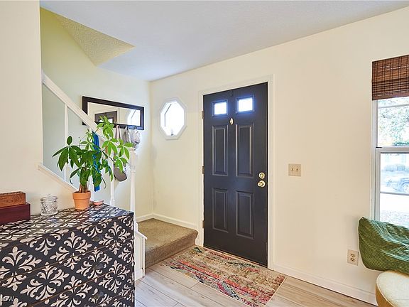 2nd image of 2855 Tinkers Ln