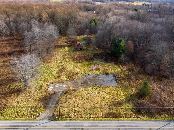 1257 S Neshannock Rd, Hermitage, PA 16148