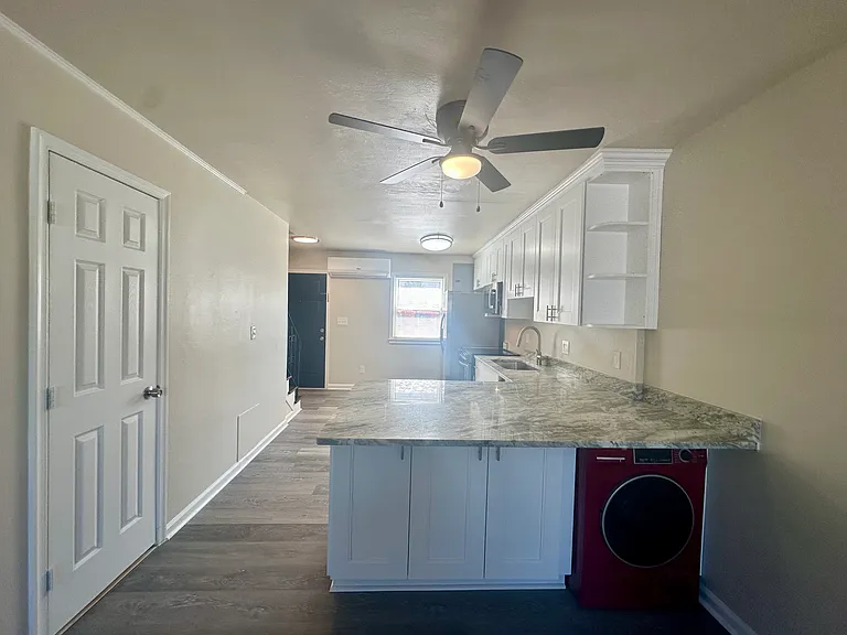 2222 Arctic Ave #3 — Photo 7
