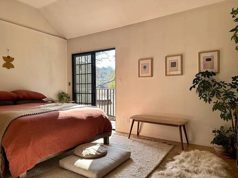 1120 Rosario Dr — Photo 3