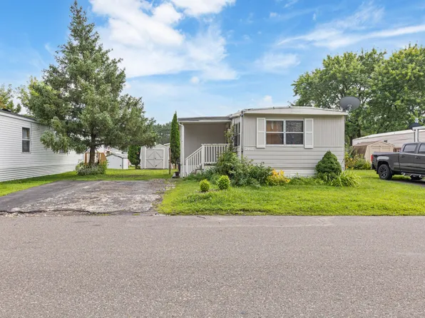 2460 Elkhart Ln, Maplewood, MN 55119