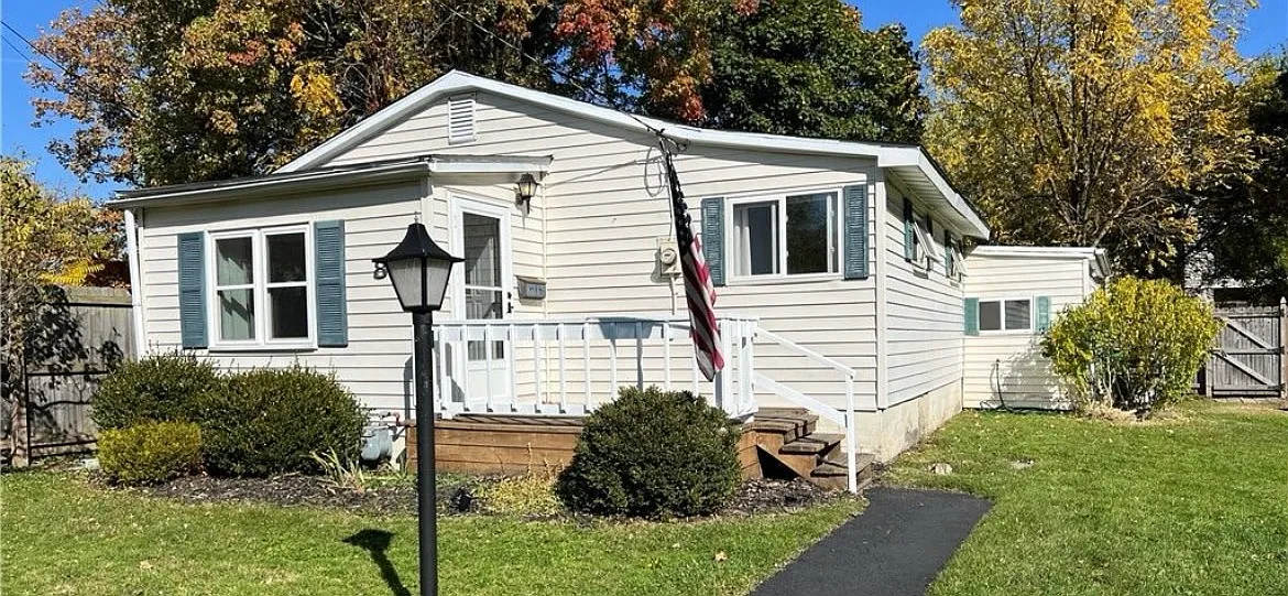 2 bed, 878 sqft, $2,100 — Photo 1