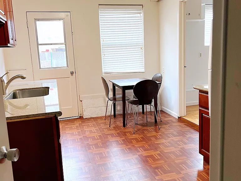 485 Hillside Blvd — Photo 2