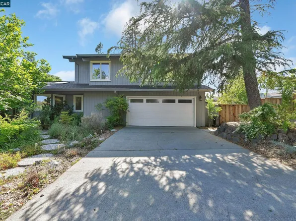 429 Fernwood Dr, Moraga, CA 94556