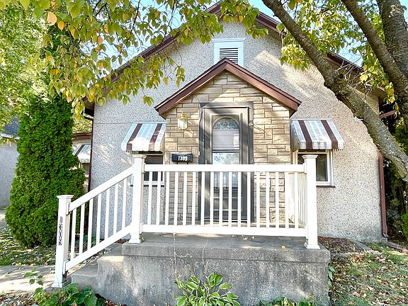 3rd image of 1309 Creve Coeur St