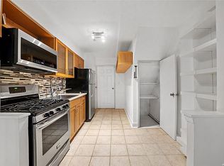 3333 Pearsall Ave #1, Bronx, NY 10469