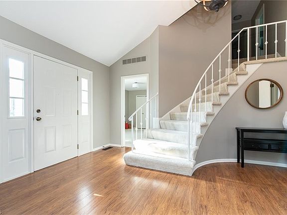 4th image of 1662 Settlers Reserve Way