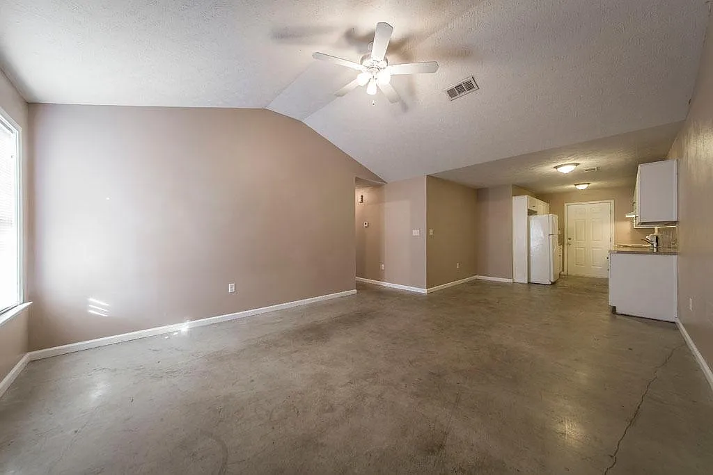 30 Sundown Dr — Photo 2