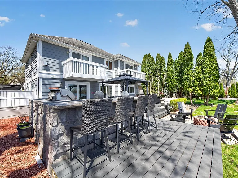 3341 Newton Rd — Photo 49