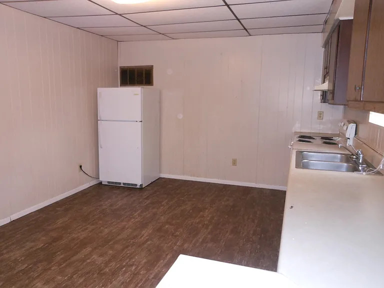 720 E Clay St — Photo 5