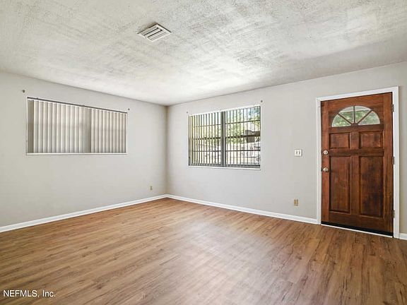 4th image of 6874 Biddy Ln