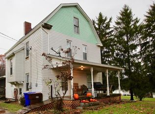 2552 Leesburg Grove City Rd, Volant, PA 16156