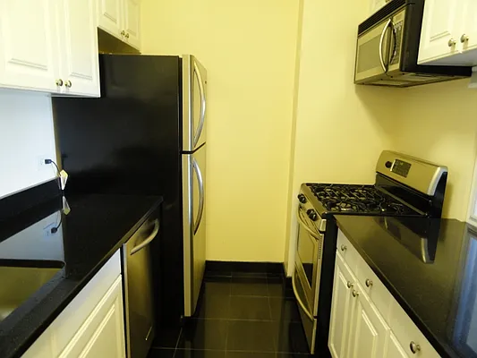 Sold by Battery Park Realty | media 13