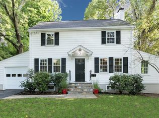 7 Alba Rd, Wellesley, MA 02481
