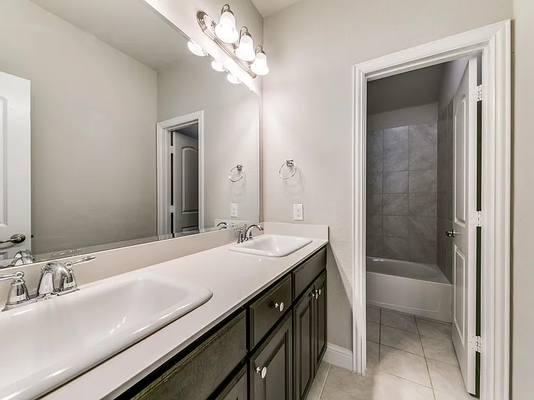 17660 Sequoia Dr — Photo 15