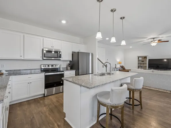 1004 Vanguard Dr, Spring Hill, TN 37174