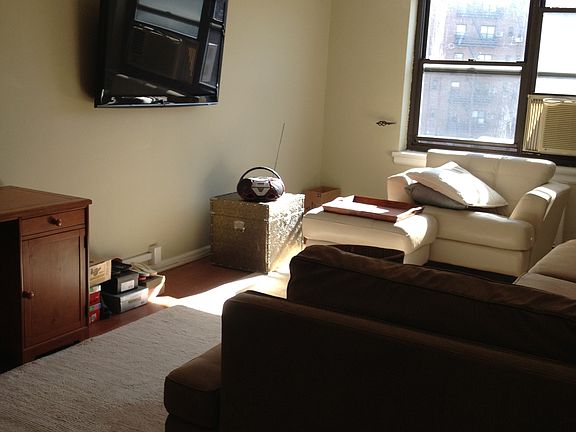 5th image of 211-02 75th Ave #4L
