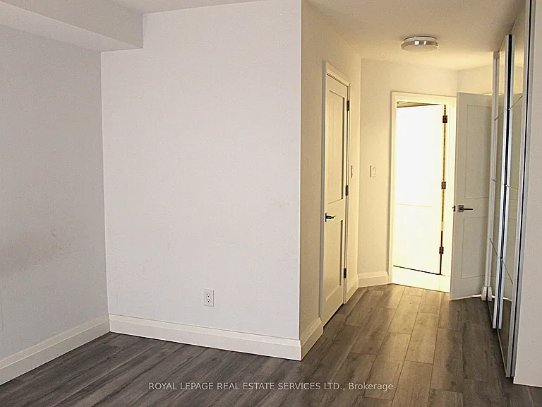2269 Lake Shore Blvd W #307 — Photo 22