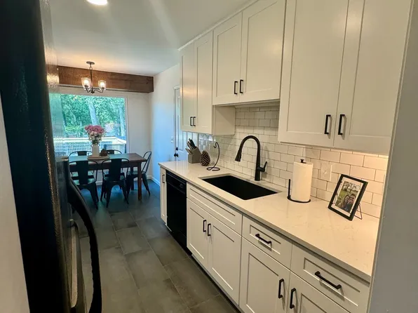 561 Old Lebanon Dirt Rd, Hermitage, TN 37076