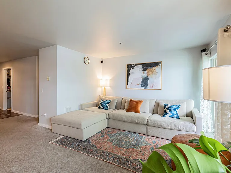 701 Galer St #706 — Photo 3