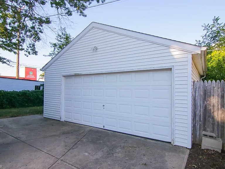 2226 Lewis Dr #UPSTAIRS — Photo 20