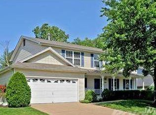 2451 Alcarol Dr, Fenton, MO 63026